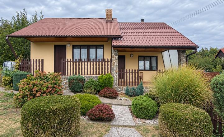 BAŠKA - Stavebný pozemok na výstavbu RD, len 6 minút od KVP - fotografia 2