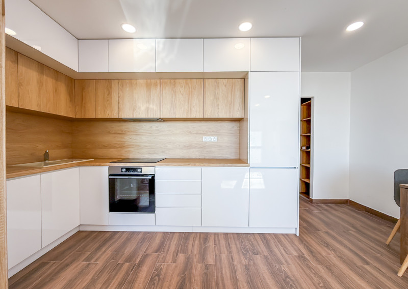 Kompletná rekonštrukcia, 1,5i  42m2+6m loggia, MnB - Severná