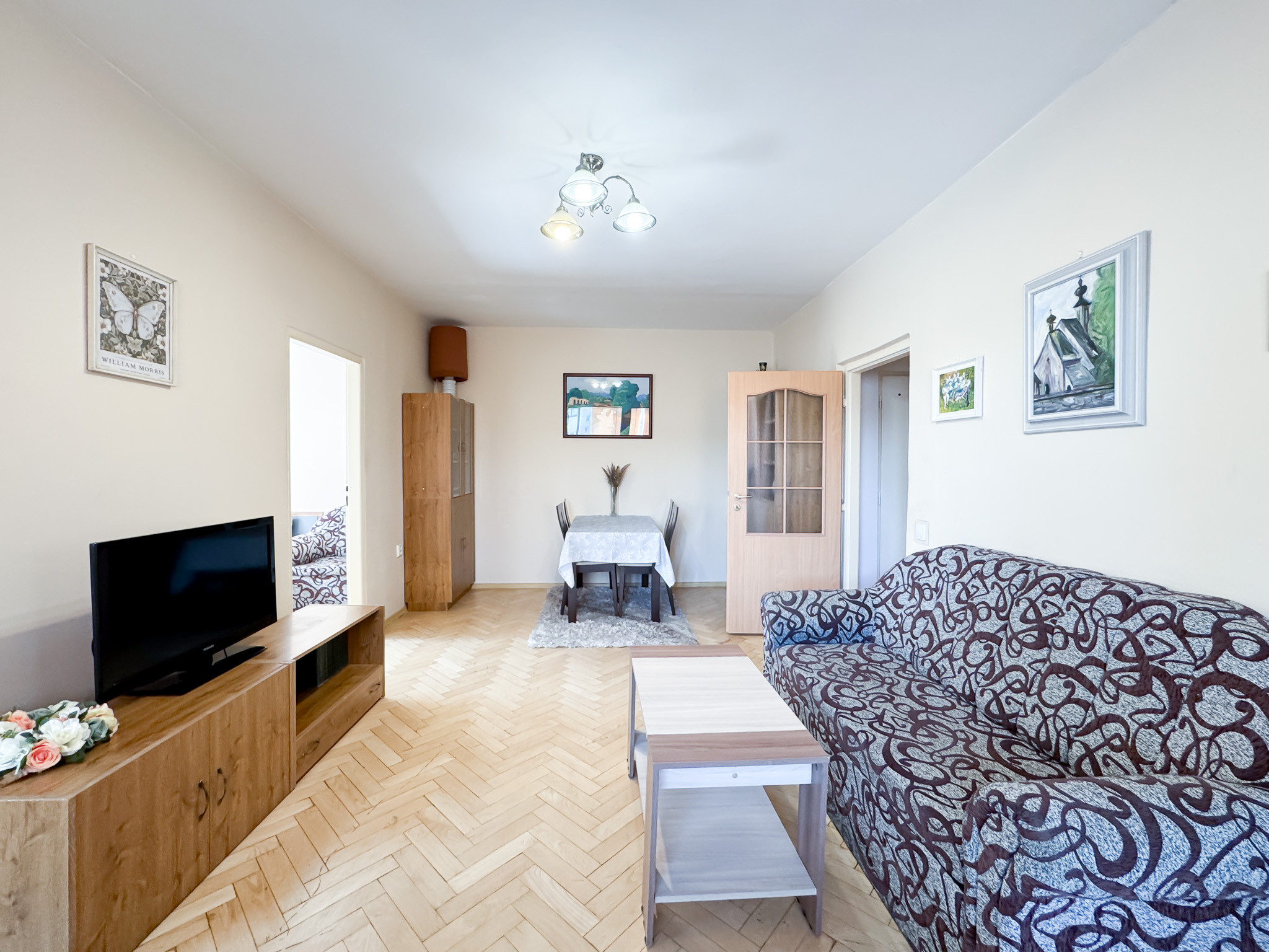 PREDANÉ - Na predaj 4i byt s loggiou, Terasa - Čapajevova