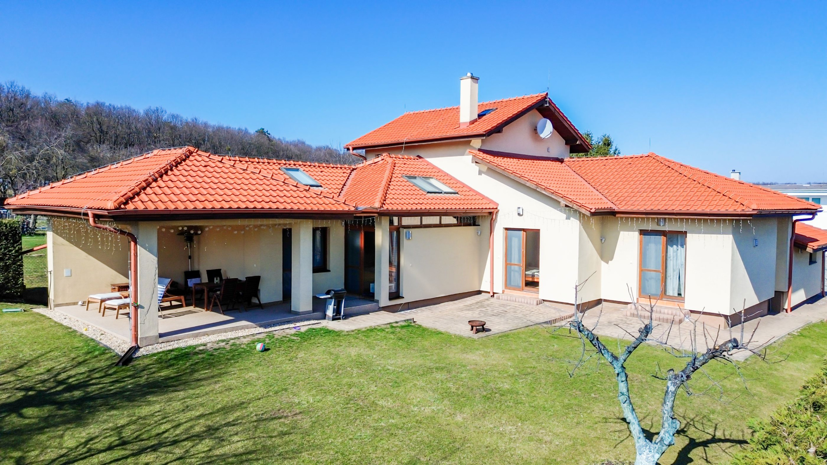 PEREŠ, Krompašská, PRÉMIOVÝ dom s dvojgarážou