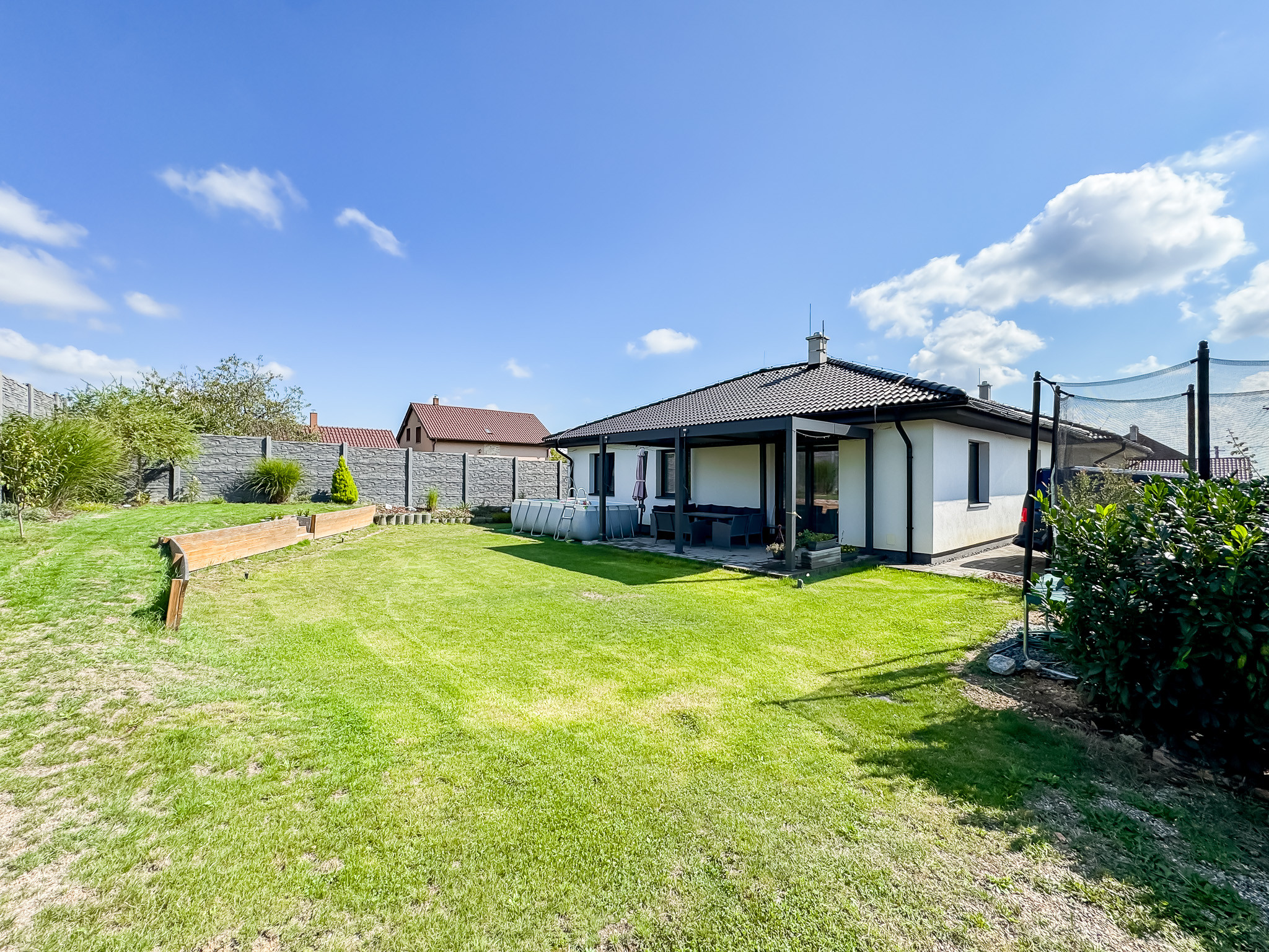 REZERVOVANÉ - NOVOSTAVBA 4i bungalovu, HODKOVCE