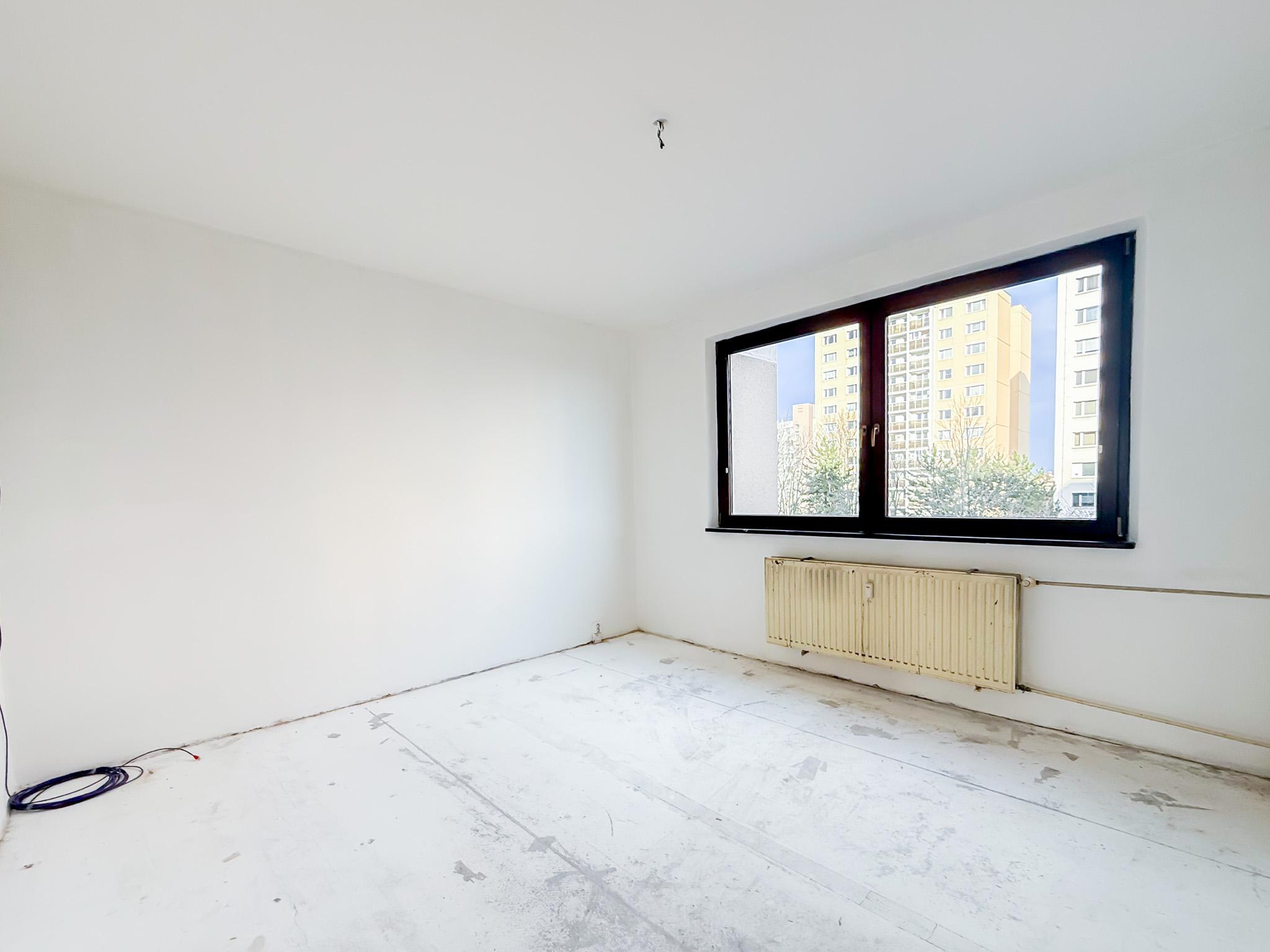 Ponúkame veľký 3-izb. byt na KVP s čiastočnou rekonštrukciou