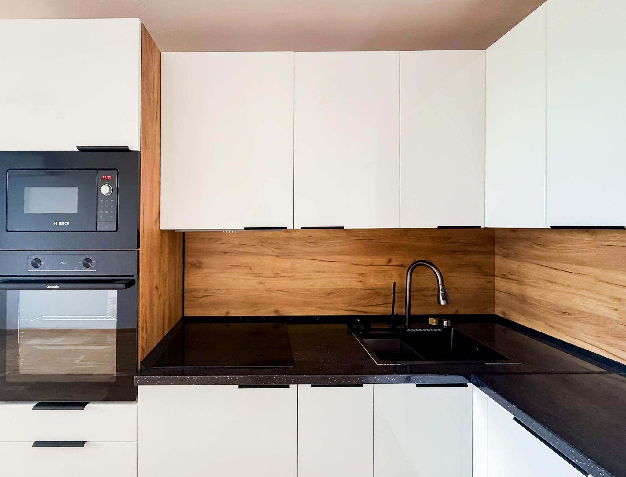 Na predaj 2-izb. byt po novej rekonštrukcii, pražský typ