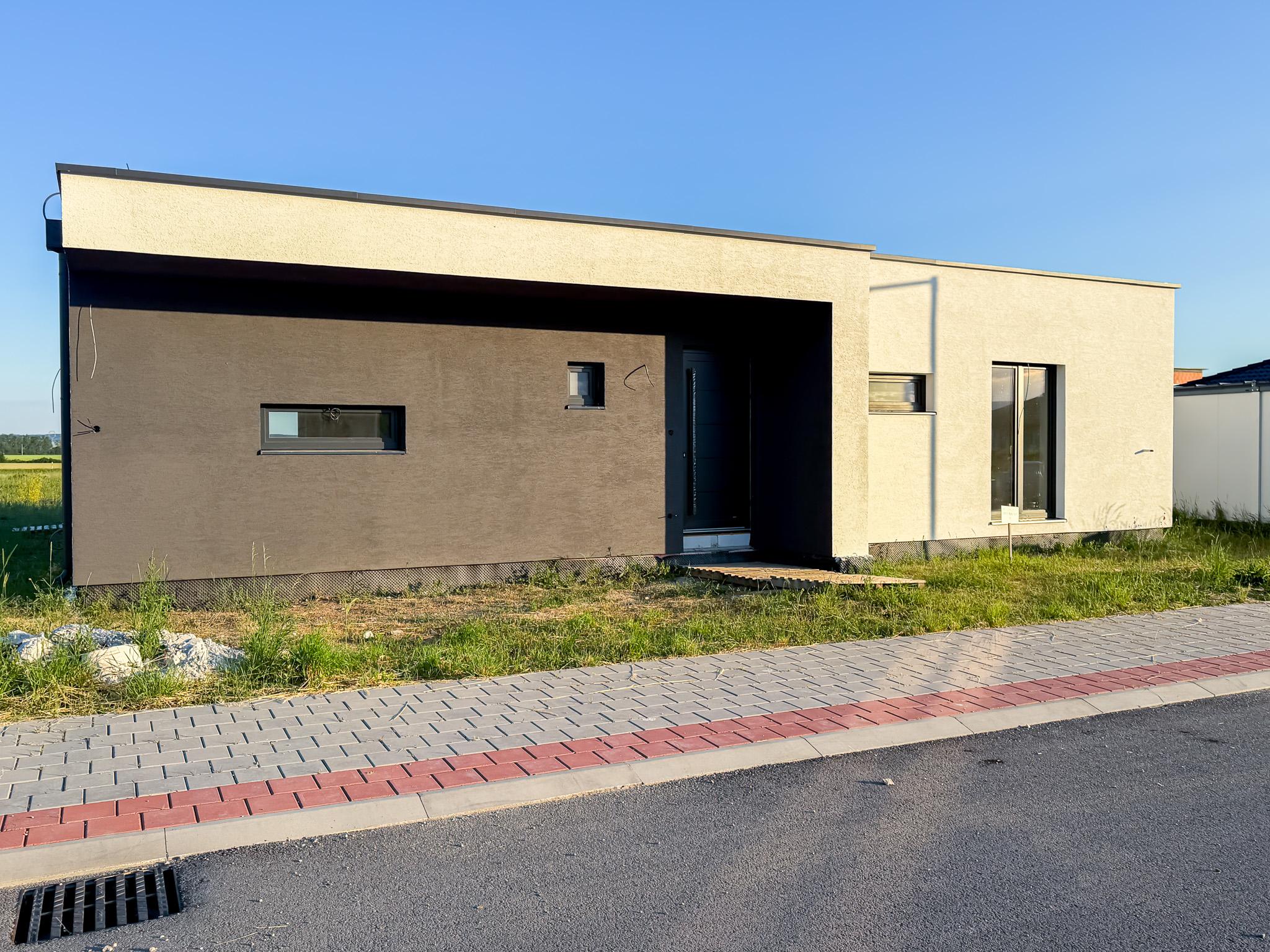 Moderná Novostavba, lokalita 20 min od Košíc, pozemok 671m2