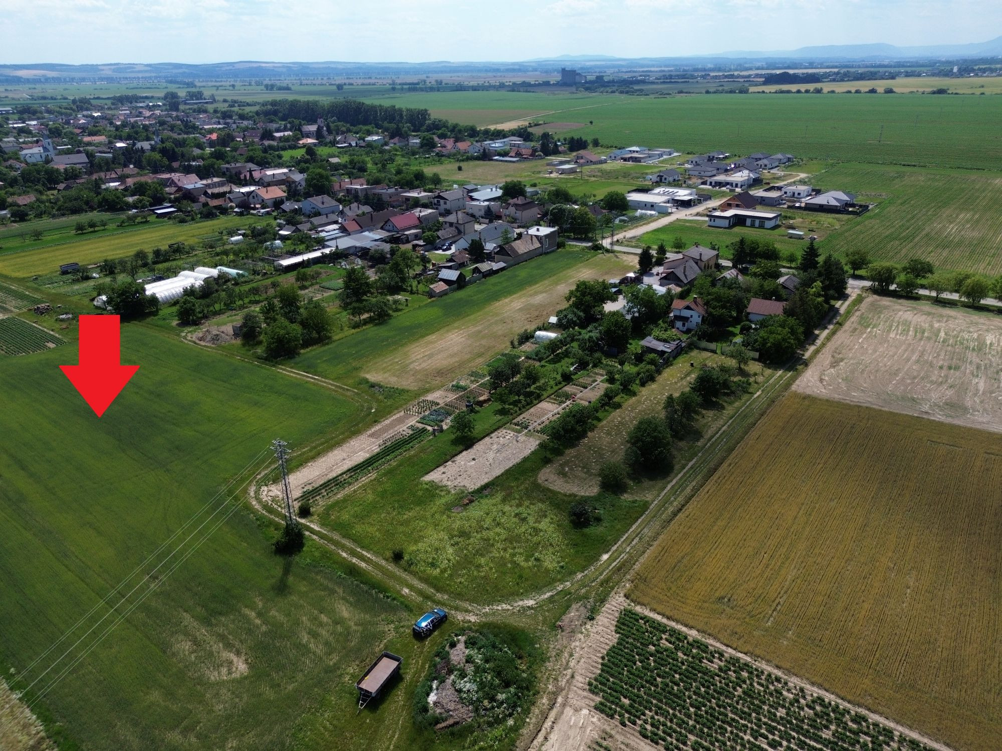 Cestice - pozemok 831m2 zahrnutý územnom pláne / 75€/m2