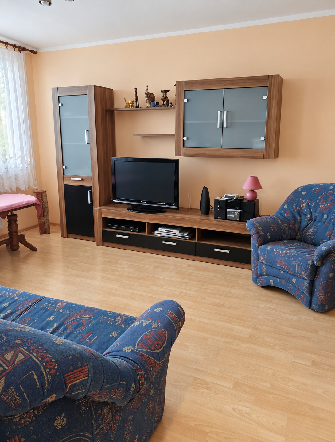Na prenájom 1-izbový byt 28m2,  Košice - Juh, Turgenevova ul.