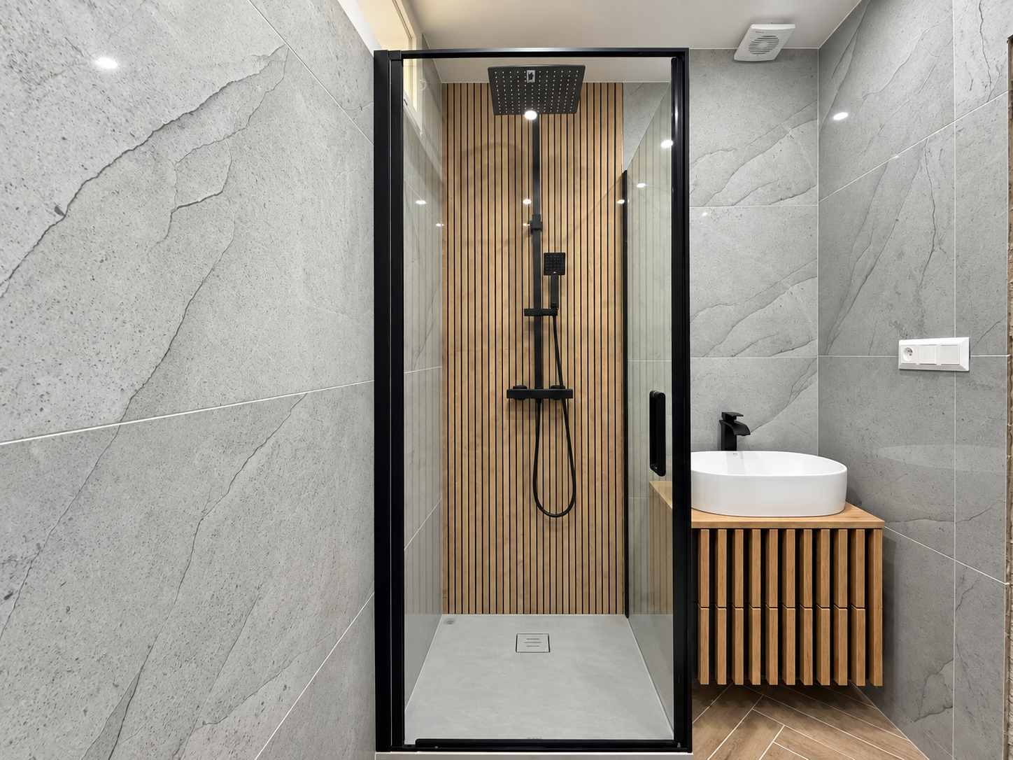 Na predaj 2-izb. byt po novej rekonštrukcii na Jazere, 50 m2